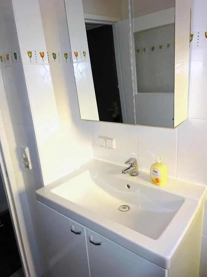 Privatunterkunft Ferienwohnung Wellem Unterkunft In Berlin West